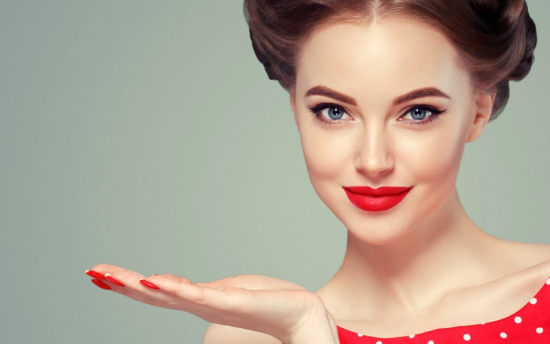 5 Trik Makeup untuk Anda Terlihat Lebih Cantik